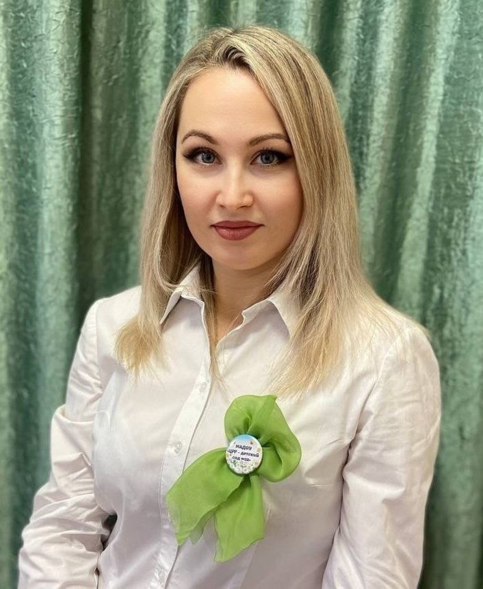 Инструктор по физической культуре высшей квалификационной категории Абузярова Ольга Владимировна.